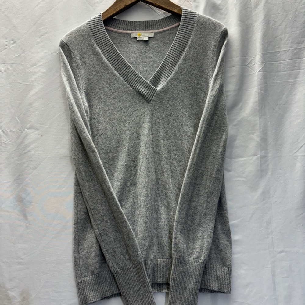 Boden Women's Gray V-Neck Sweater